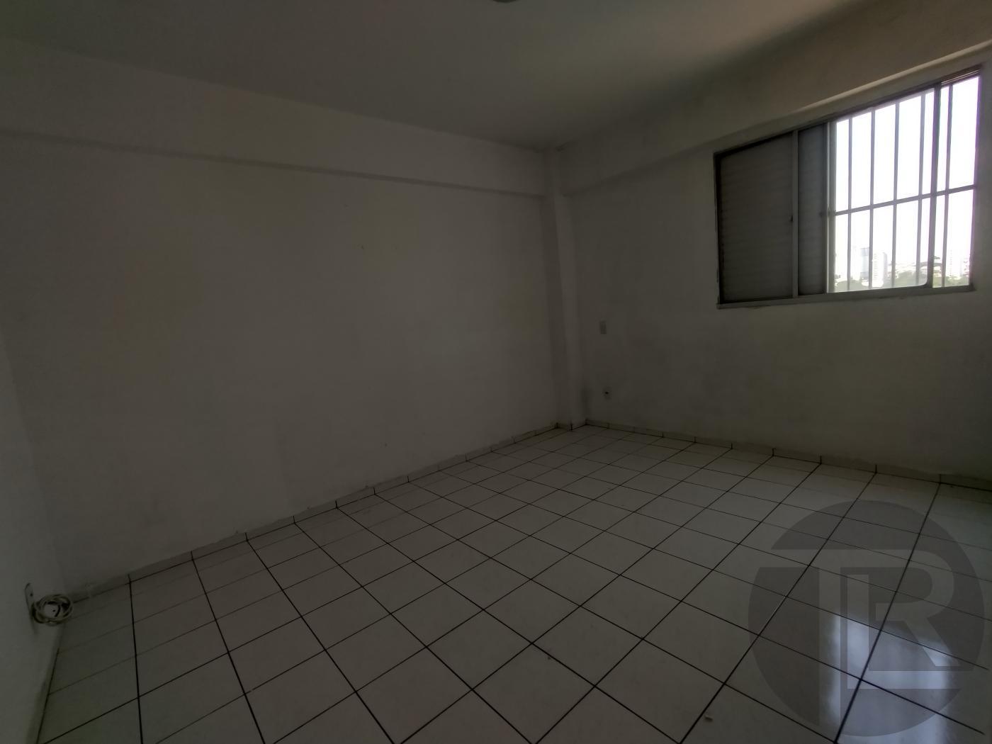 Apartamento para alugar com 2 quartos, 68m² - Foto 24