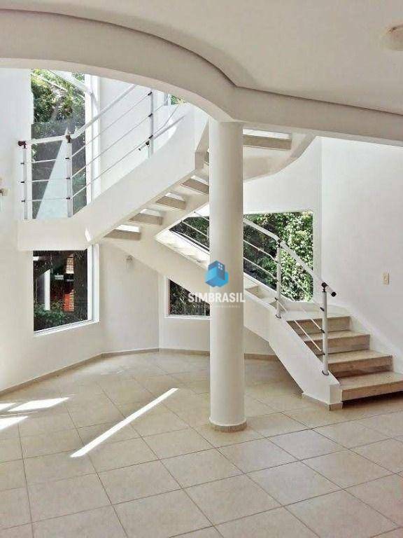 Casa à venda com 3 quartos, 300m² - Foto 10