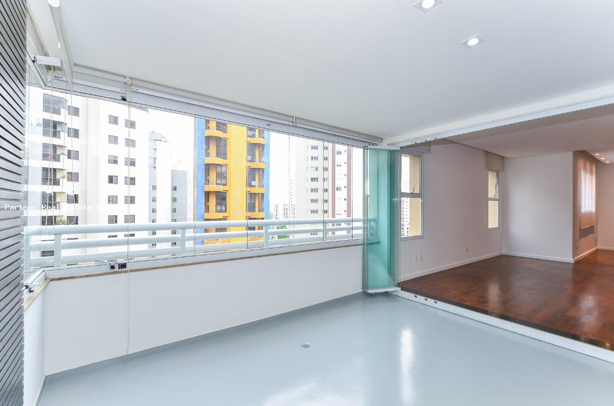 Apartamento à venda com 3 quartos, 236m² - Foto 19