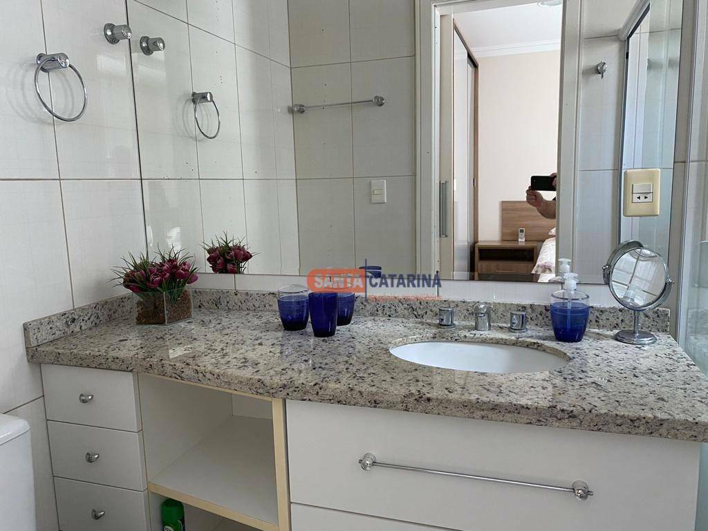 Apartamento à venda com 3 quartos, 161m² - Foto 26