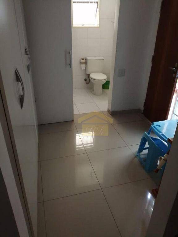 Sobrado à venda com 3 quartos, 210M2 - Foto 16