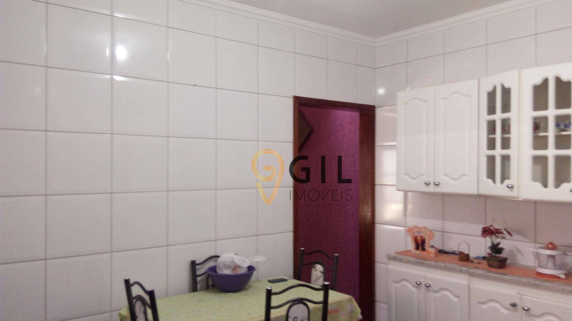 Casa à venda com 3 quartos, 200m² - Foto 8