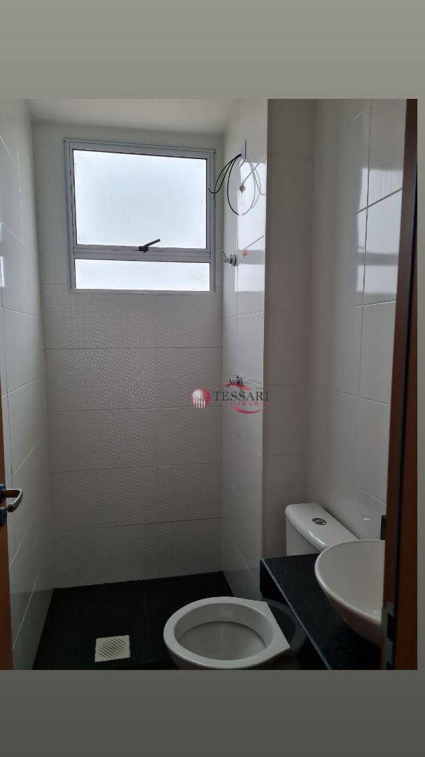 Apartamento para alugar com 2 quartos, 40m² - Foto 7