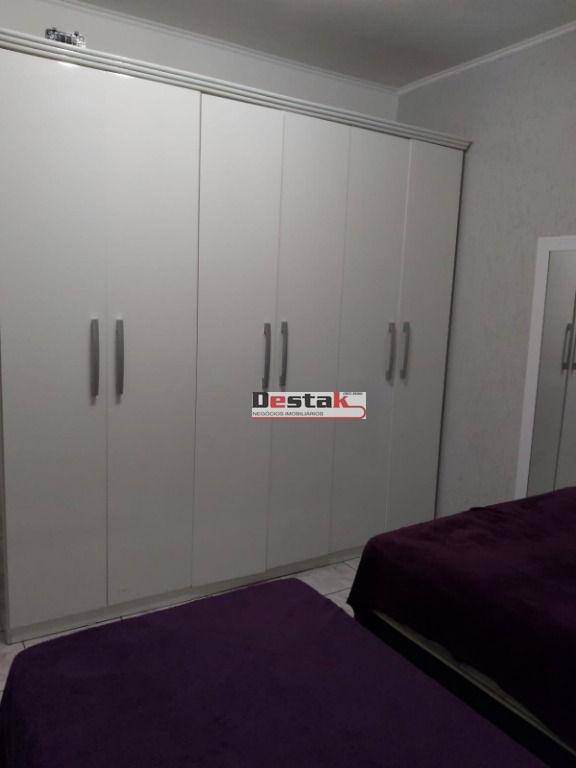 Sobrado à venda com 3 quartos, 207m² - Foto 11