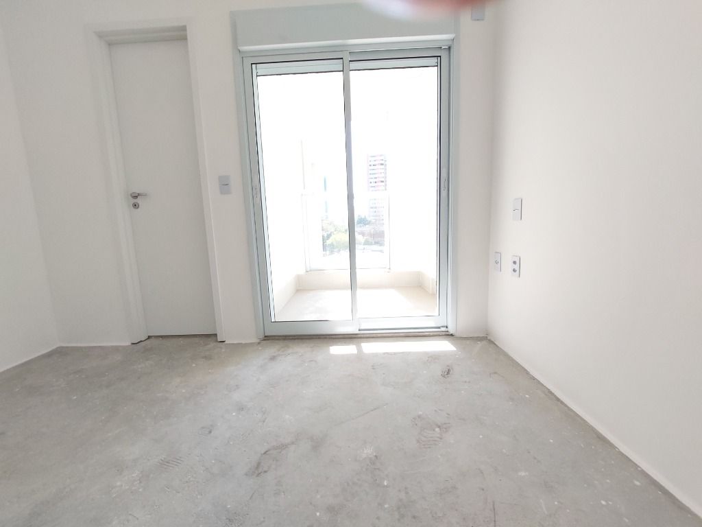 Apartamento à venda com 3 quartos, 154m² - Foto 18