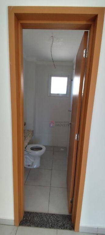 Apartamento à venda com 2 quartos, 44m² - Foto 5