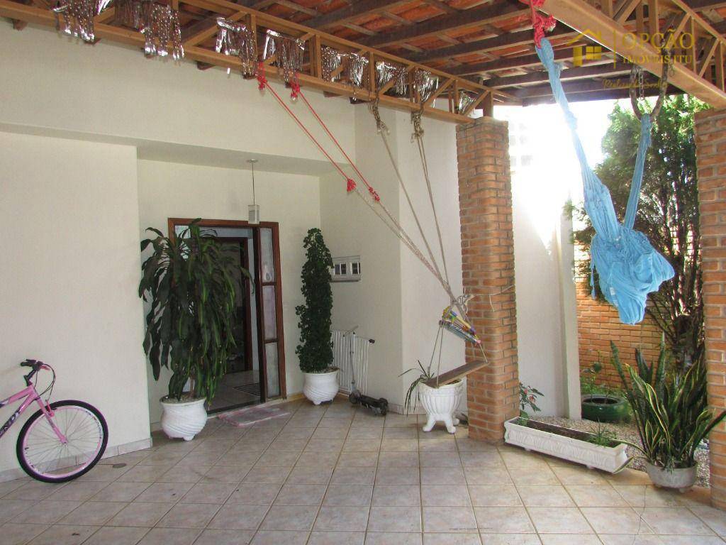 Casa, 3 quartos, 300 m² - Foto 2