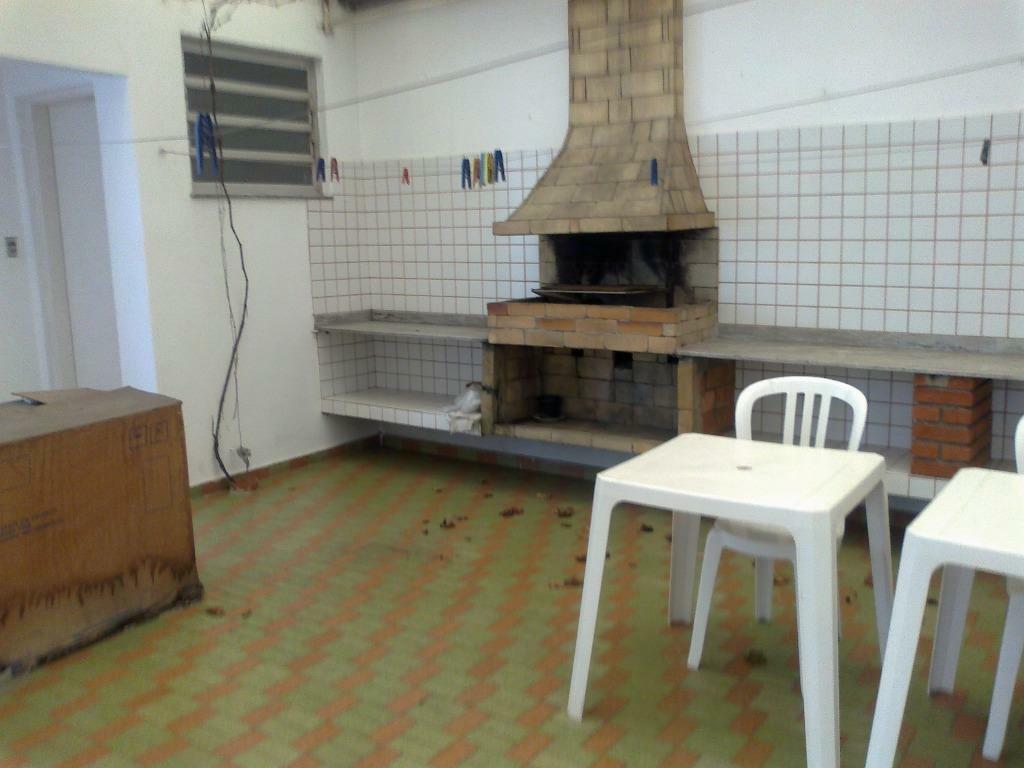 Sobrado à venda com 4 quartos, 300m² - Foto 1