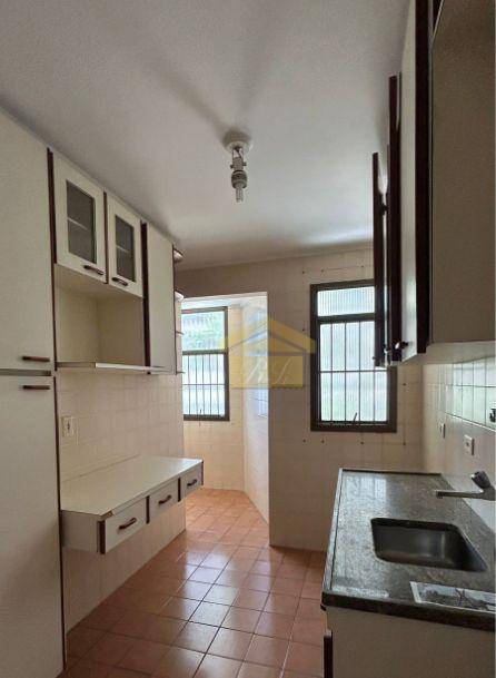 Apartamento à venda com 2 quartos, 65m² - Foto 19