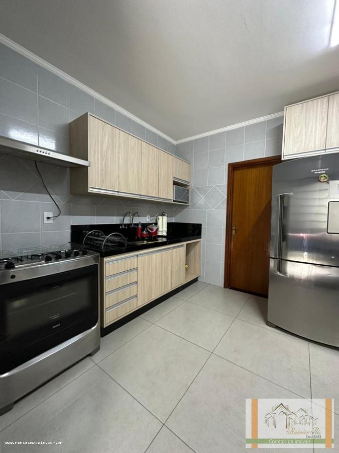 Casa à venda com 4 quartos, 360m² - Foto 10