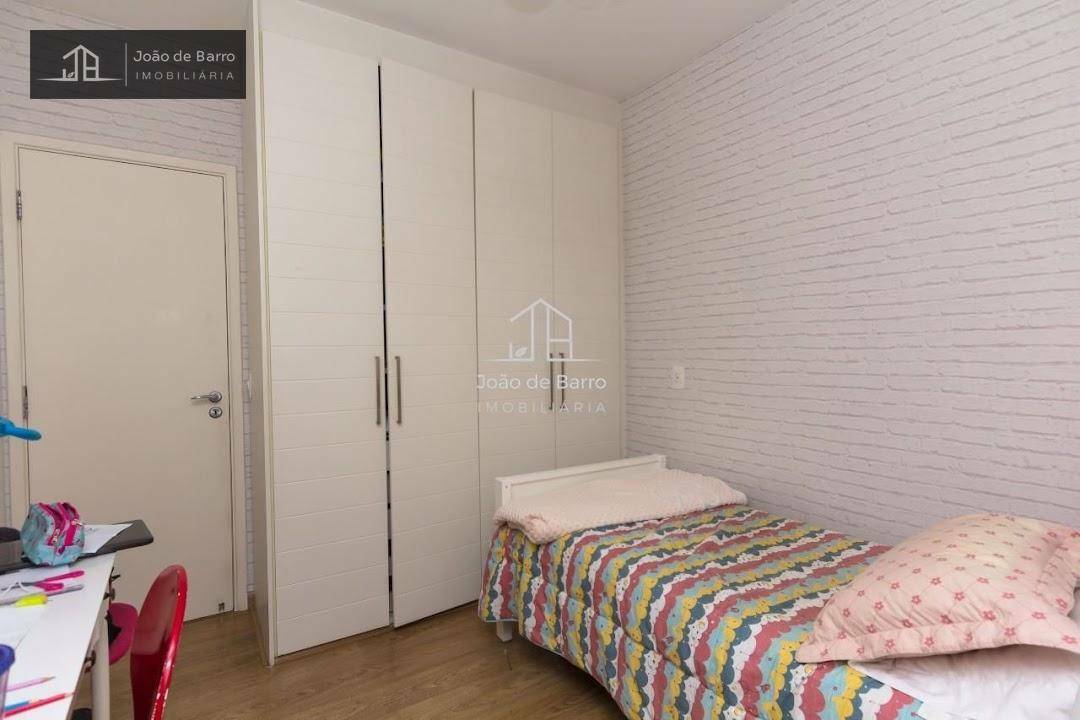 Apartamento à venda com 3 quartos, 184m² - Foto 17