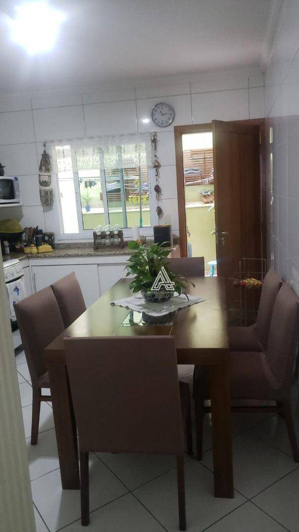 Sobrado à venda com 3 quartos, 114m² - Foto 2