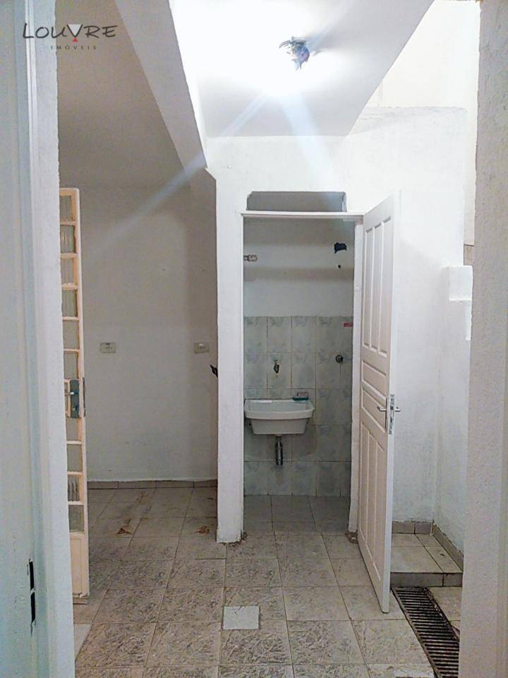 Casa para alugar com 2 quartos, 121m² - Foto 8