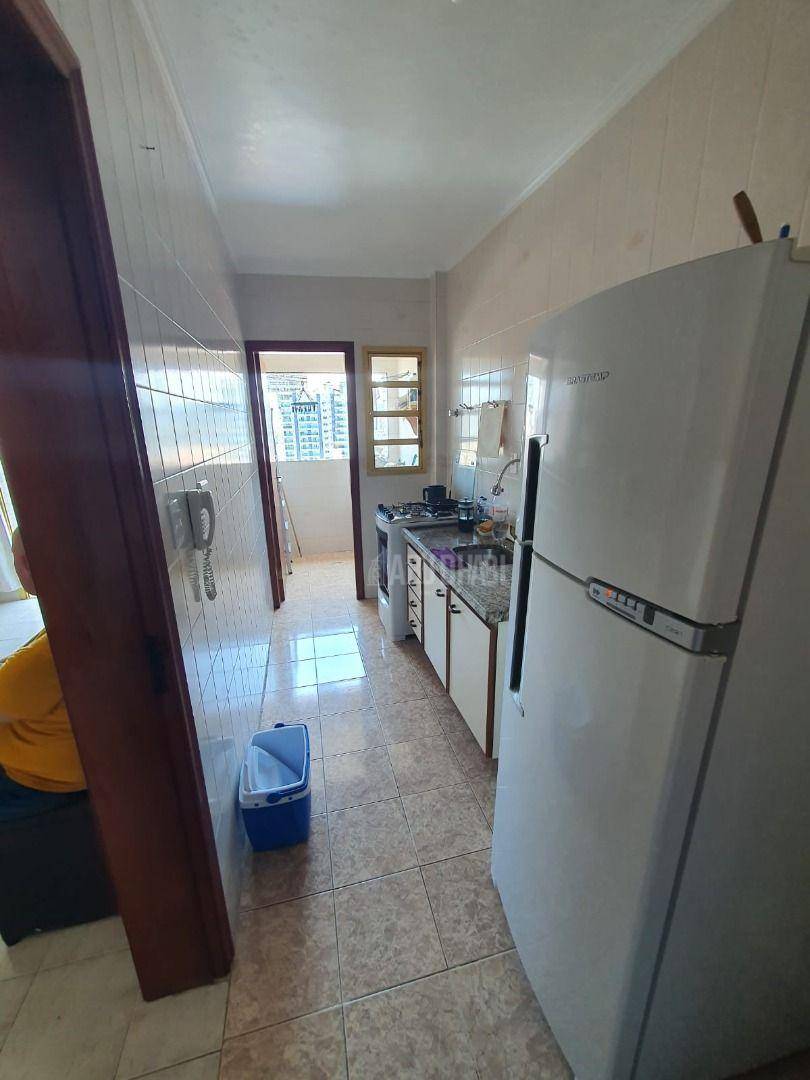 Apartamento à venda com 1 quarto, 64m² - Foto 12