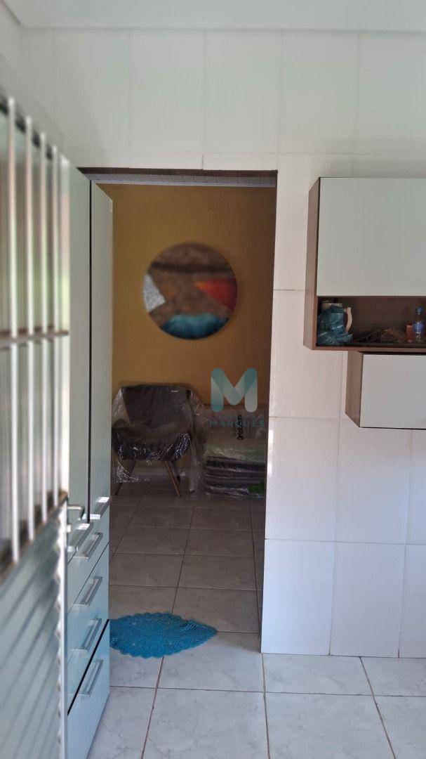Chácara à venda com 2 quartos, 160m² - Foto 13