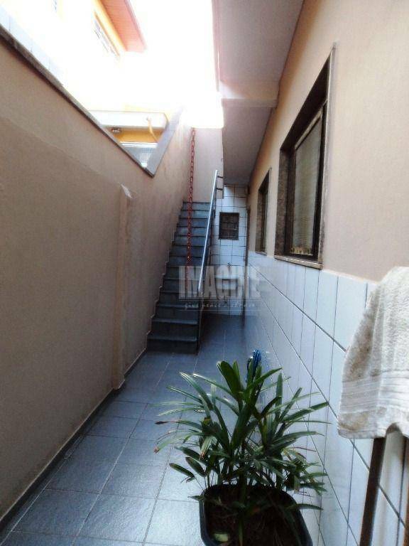 Sobrado à venda com 3 quartos, 250m² - Foto 17