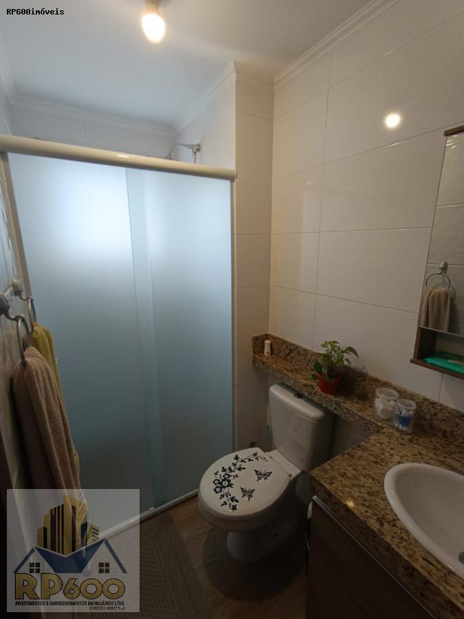 Apartamento à venda com 3 quartos, 66m² - Foto 2