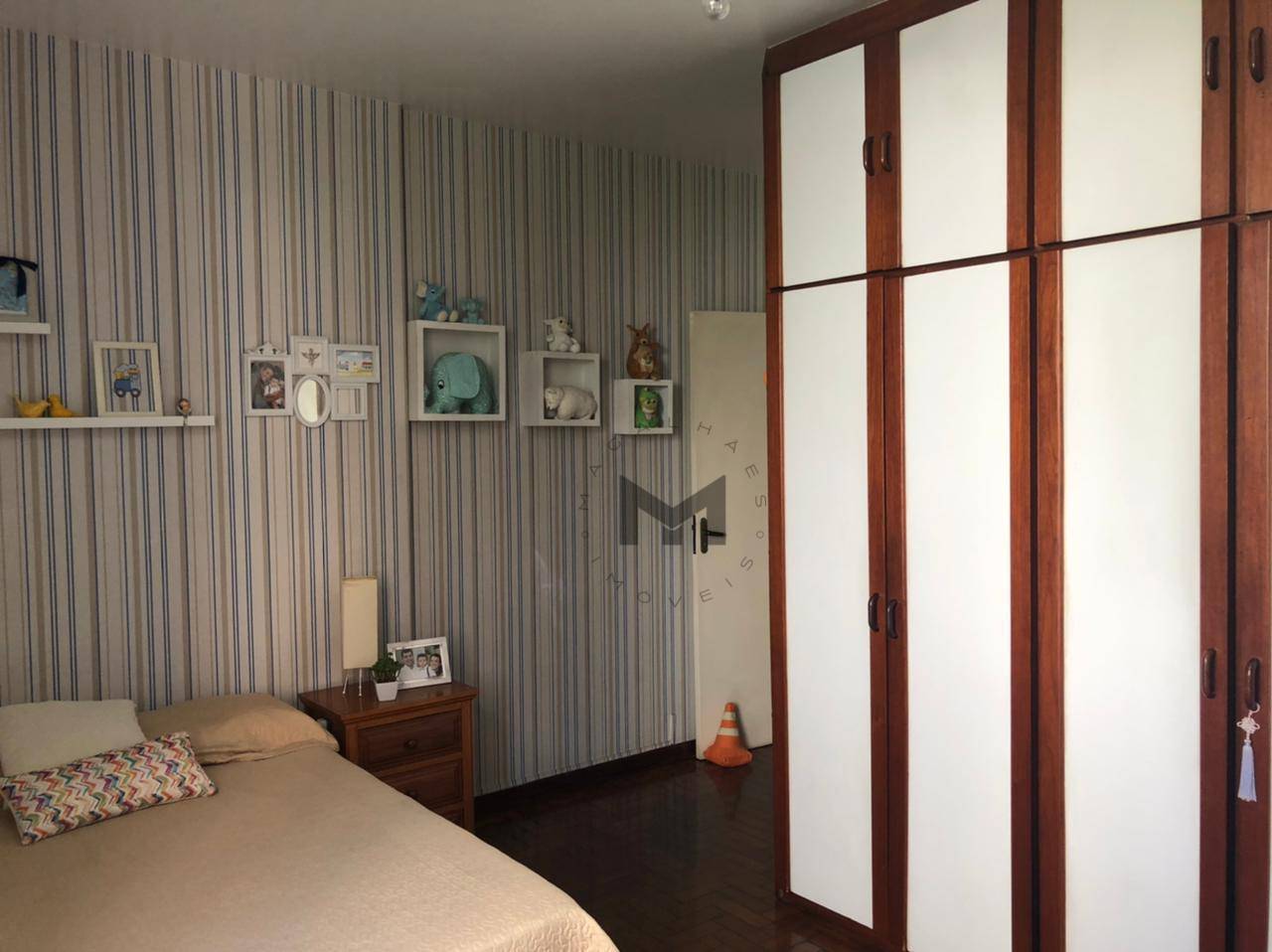 Apartamento à venda com 3 quartos, 105m² - Foto 3