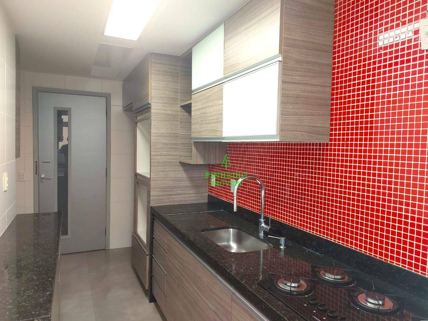 Apartamento à venda com 3 quartos, 157m² - Foto 3