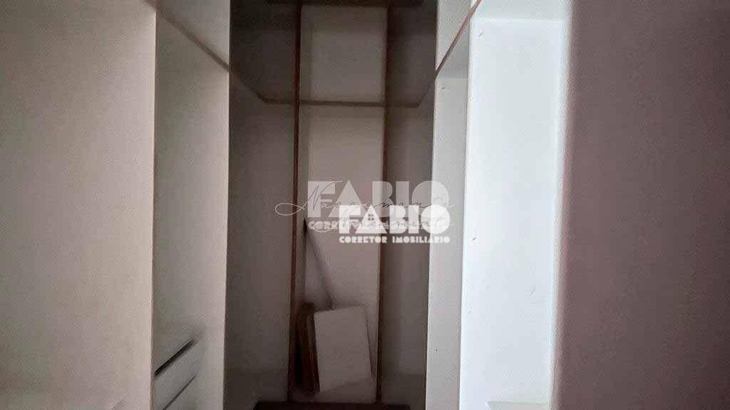 Casa de Condomínio à venda com 3 quartos, 202m² - Foto 4