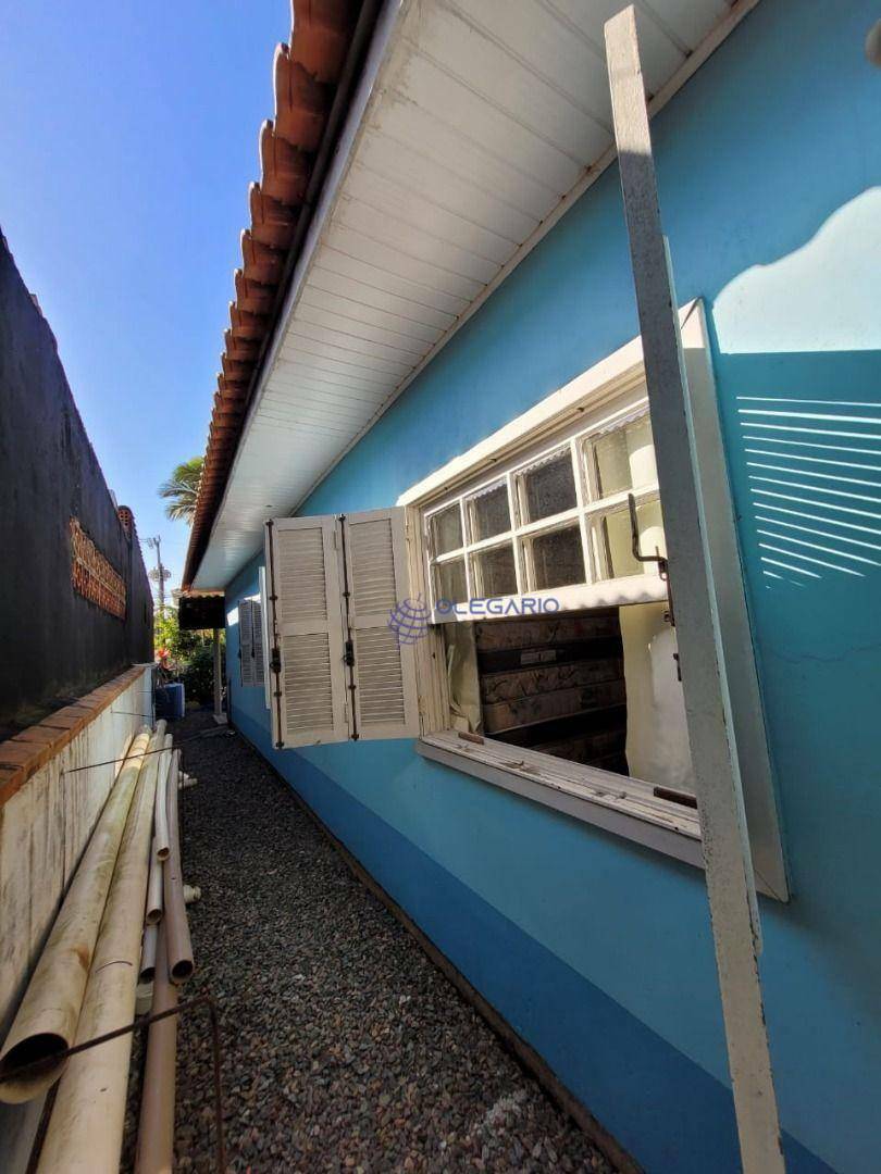 Casa à venda com 3 quartos, 178m² - Foto 6