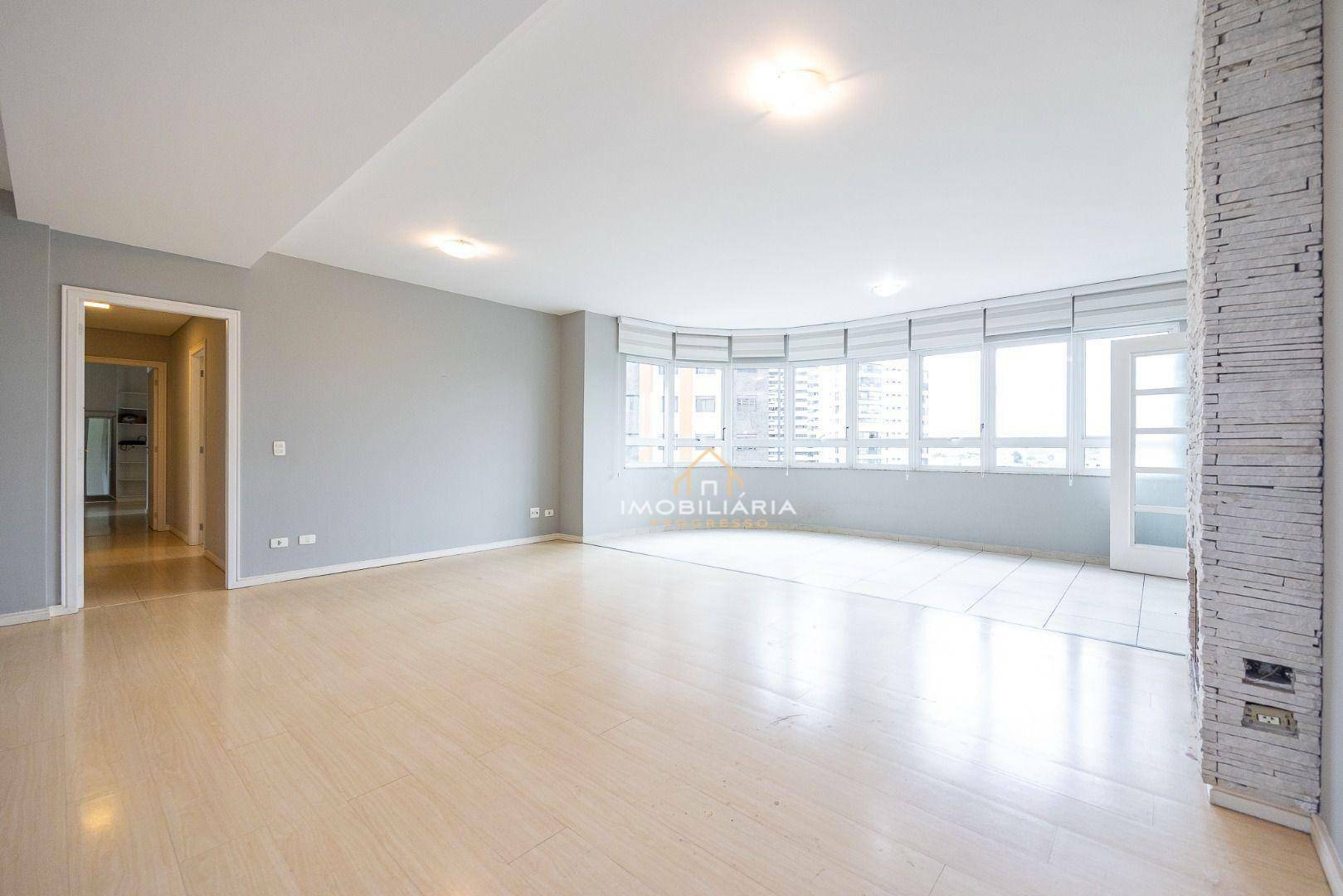 Apartamento à venda com 4 quartos, 215m² - Foto 12