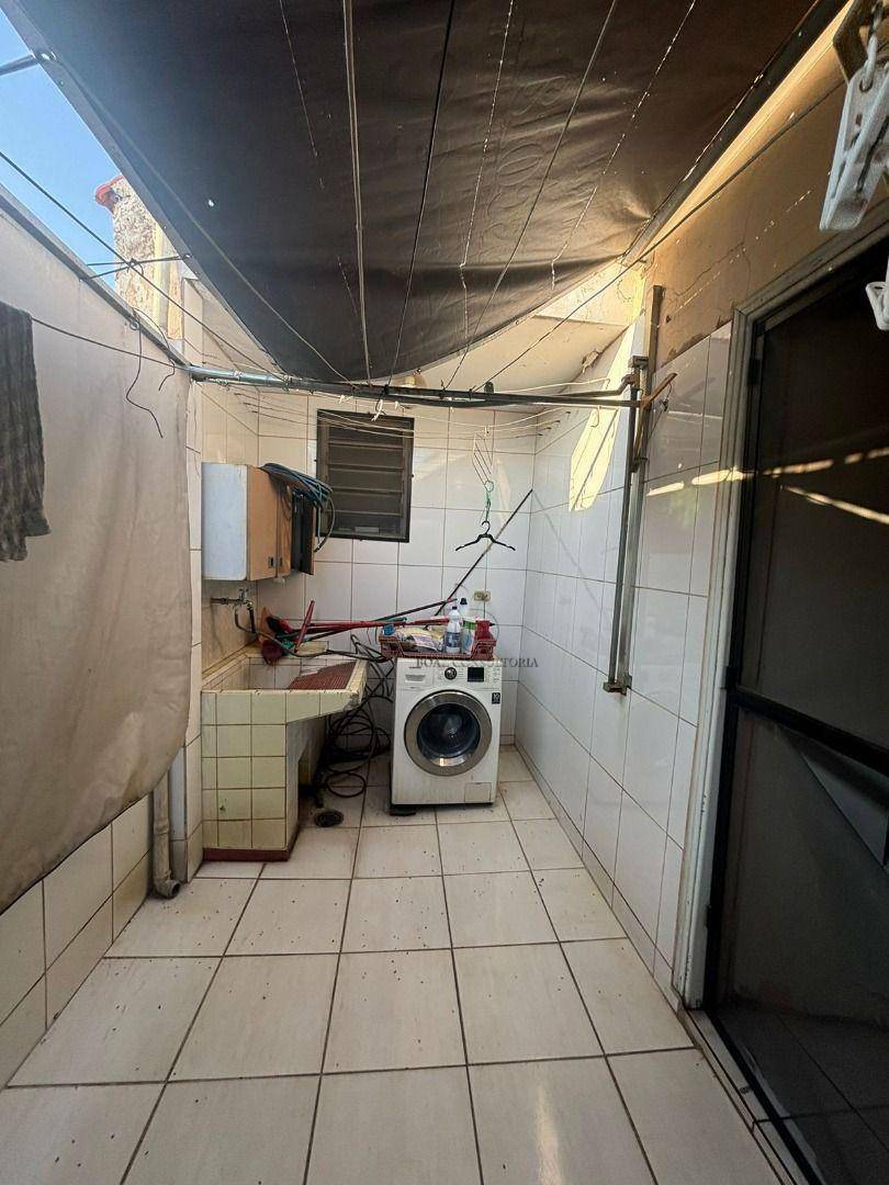 Sobrado à venda com 3 quartos, 300m² - Foto 10