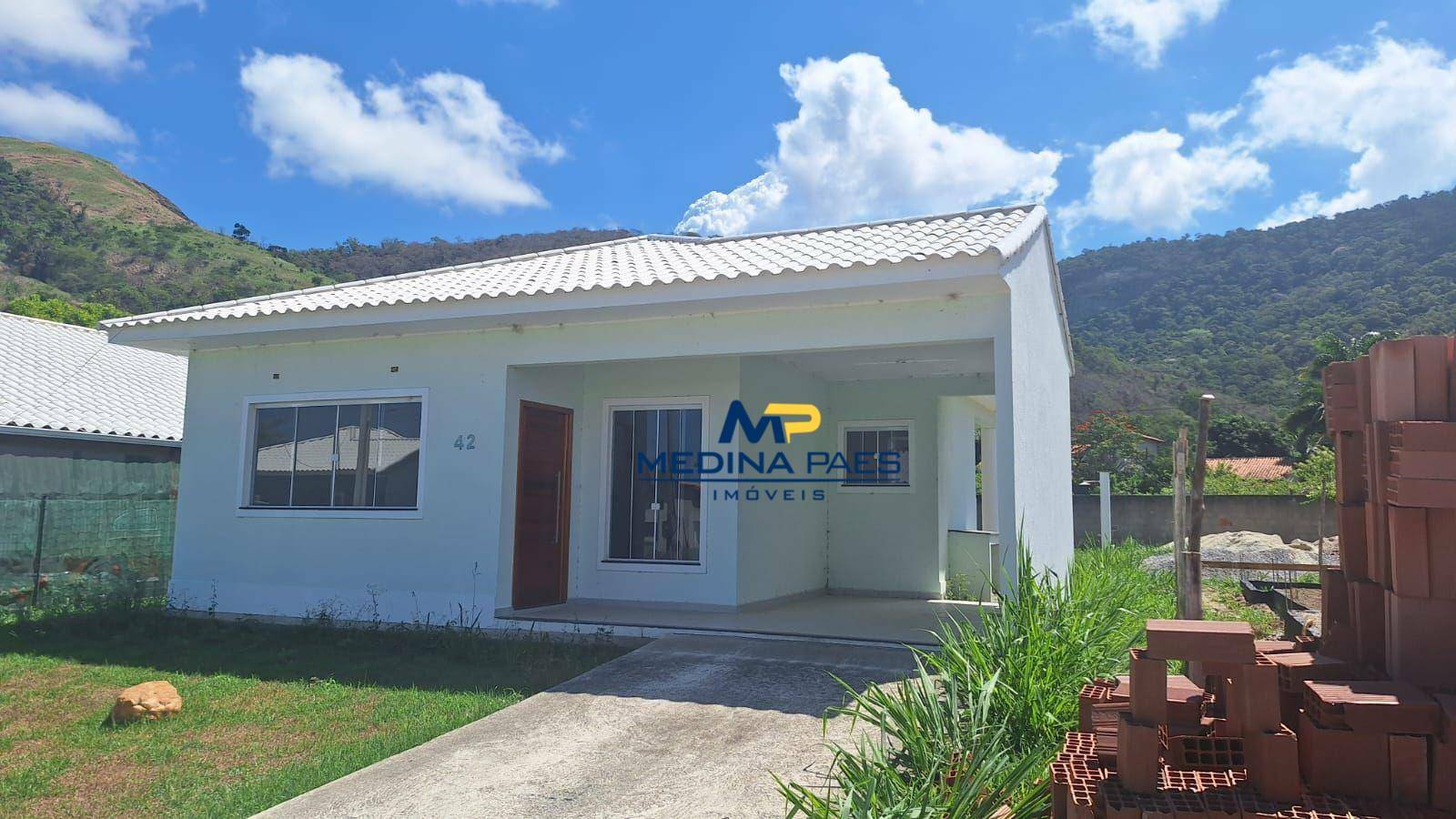 Casa de Condomínio à venda com 3 quartos, 105m² - Foto 2