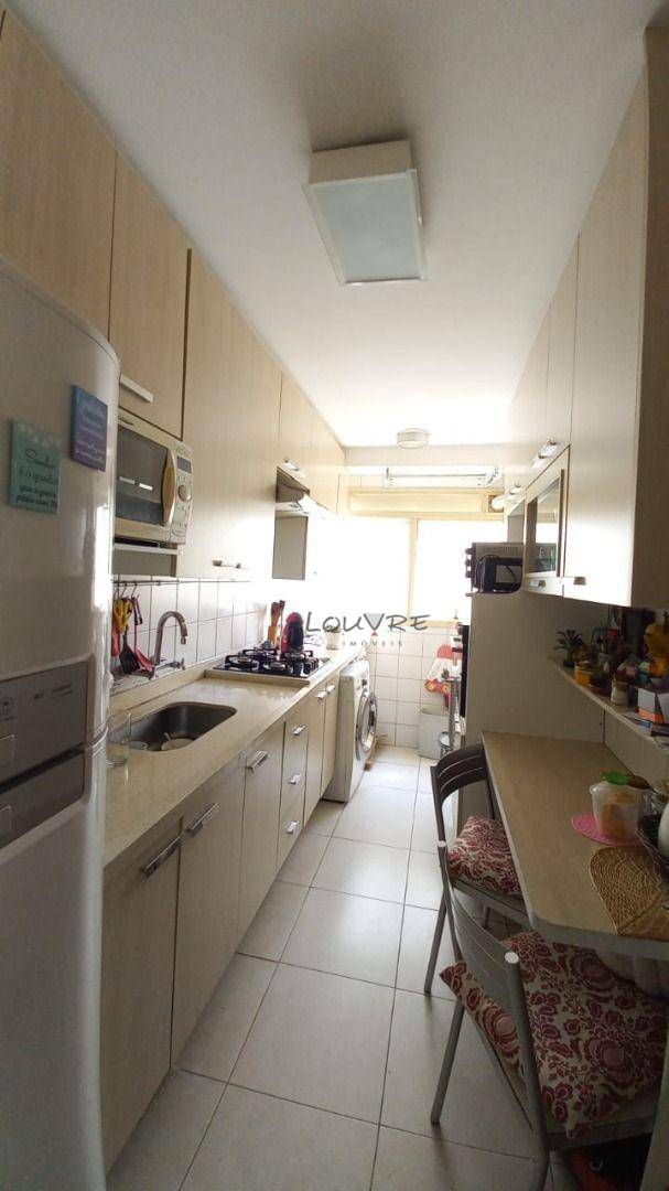 Apartamento à venda com 2 quartos, 62m² - Foto 19