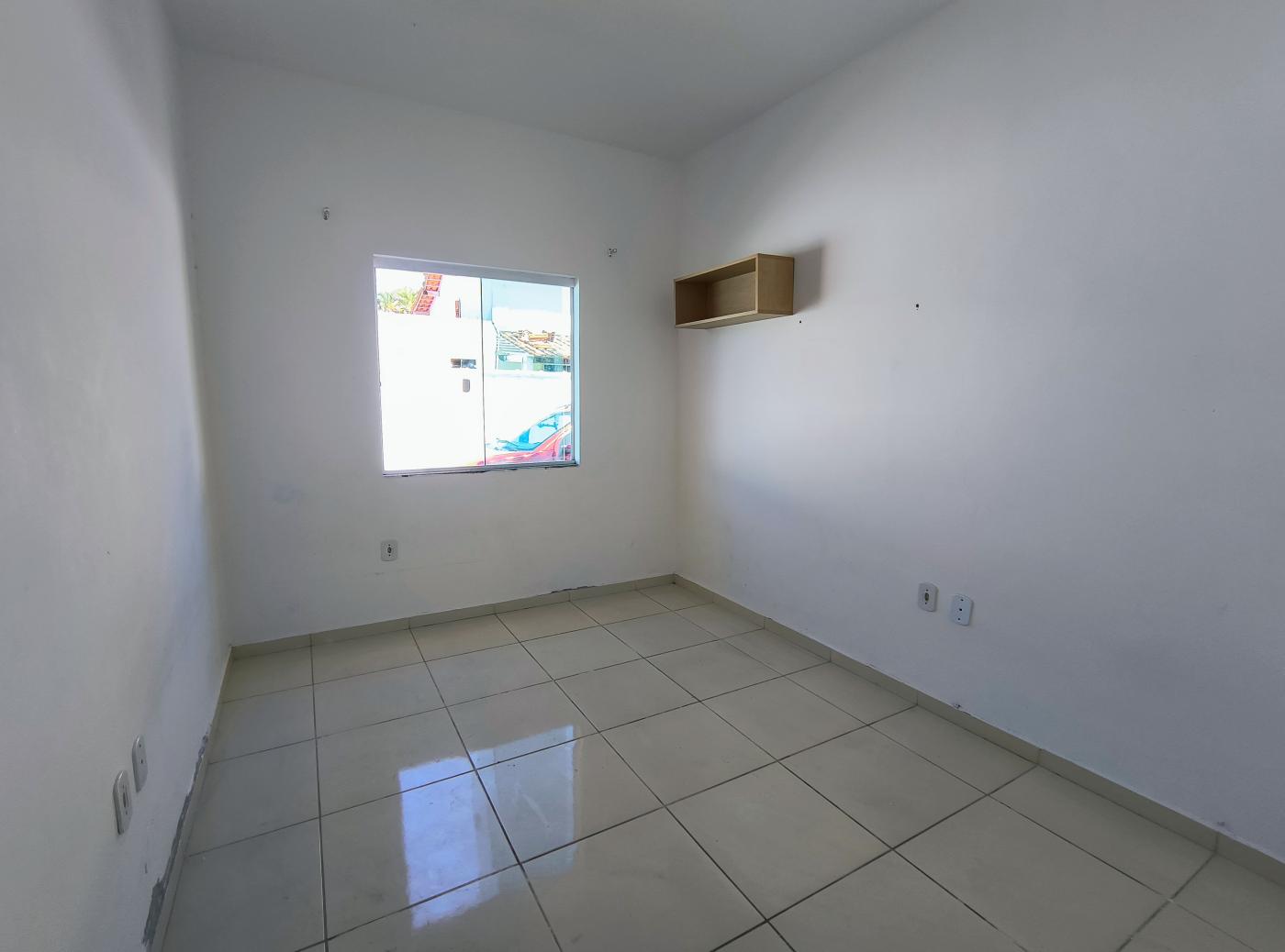 Casa à venda com 2 quartos, 200m² - Foto 4