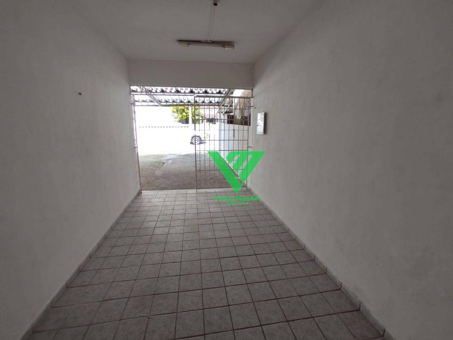 Casa para alugar com 3 quartos, 100m² - Foto 21