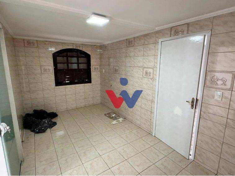 Casa à venda com 3 quartos, 170m² - Foto 10