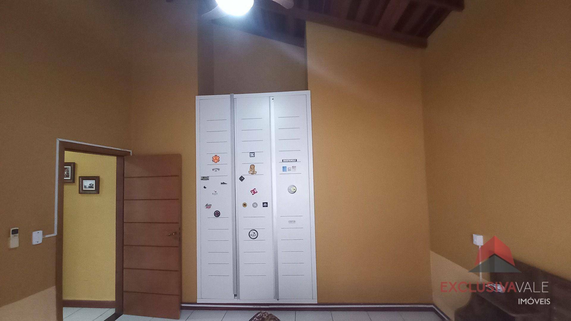 Casa à venda com 4 quartos, 199m² - Foto 40