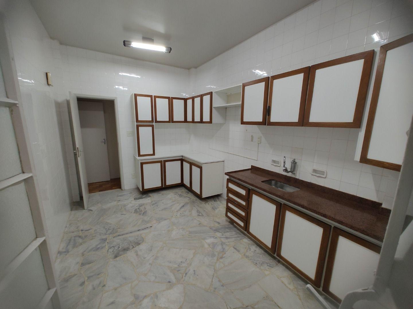 Apartamento à venda com 3 quartos, 135m² - Foto 15