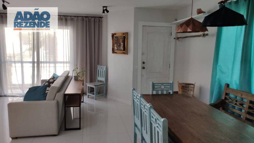 Casa de Condomínio à venda com 3 quartos, 250m² - Foto 1