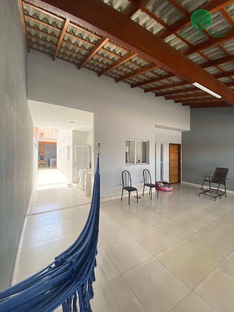 Casa à venda com 2 quartos, 107m² - Foto 3