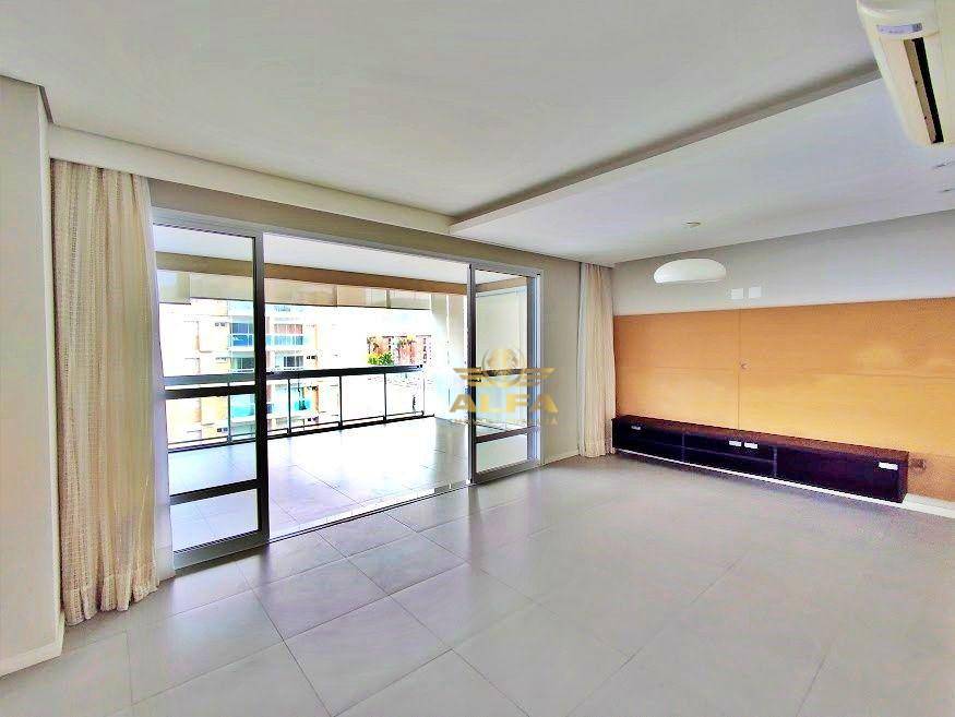 Apartamento à venda com 3 quartos, 136m² - Foto 2