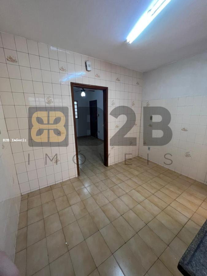 Casa à venda com 3 quartos, 120m² - Foto 5