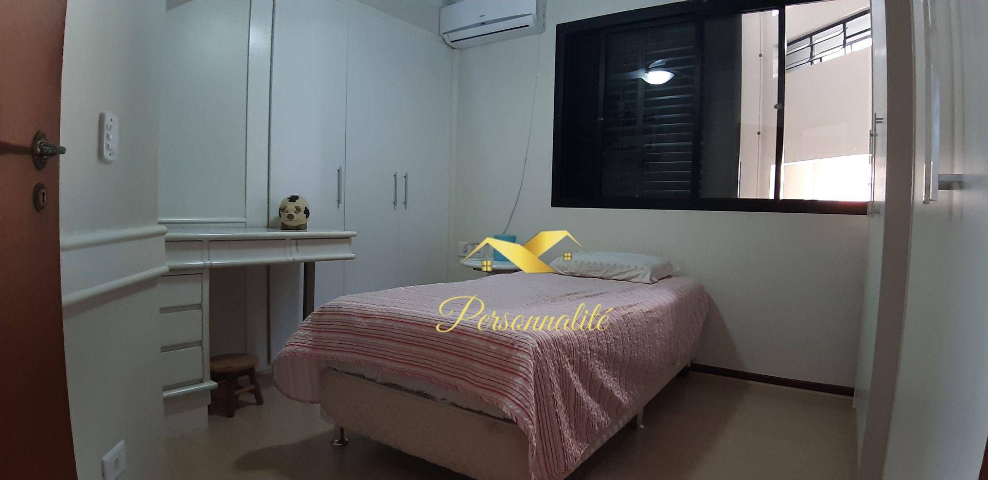 Apartamento à venda com 3 quartos, 191m² - Foto 13