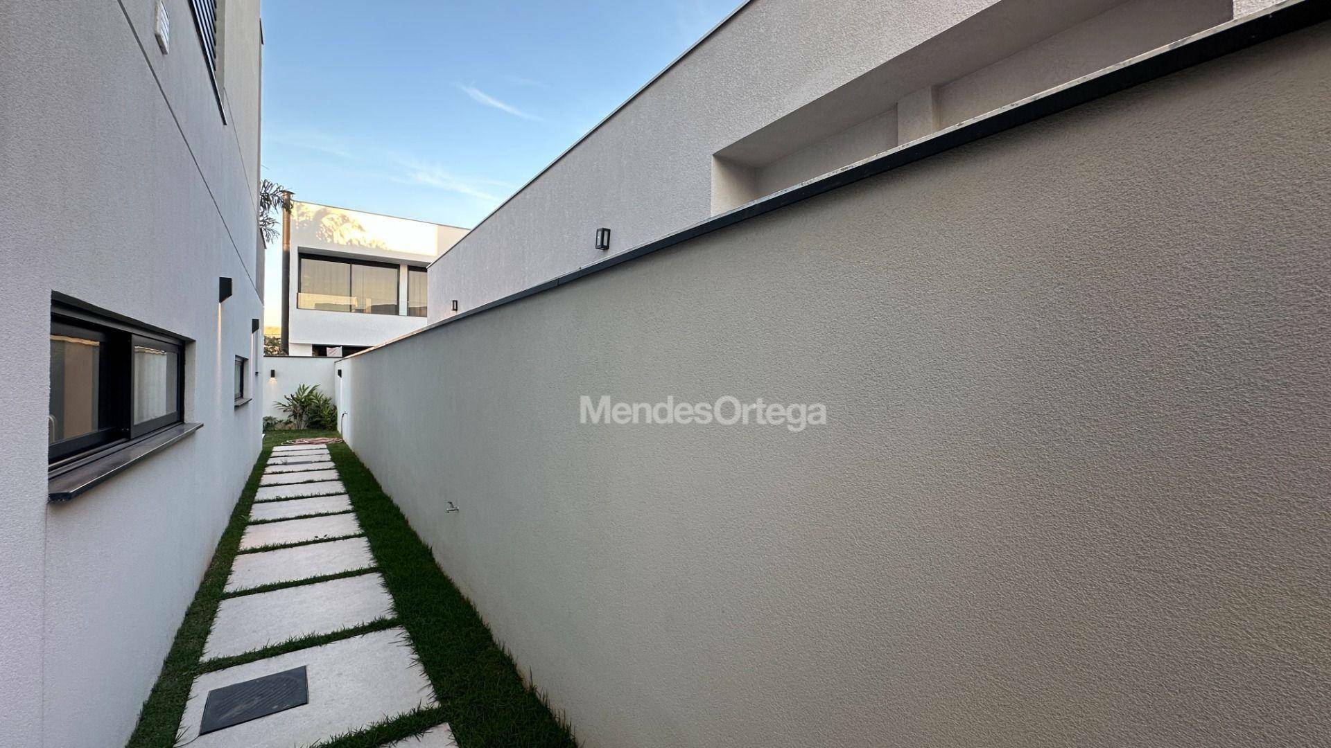 Casa de Condomínio à venda com 4 quartos, 347m² - Foto 22