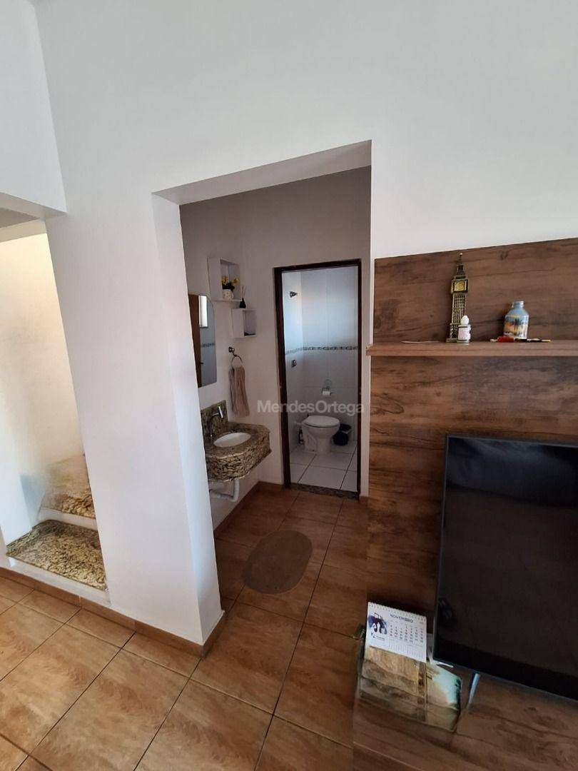 Casa à venda com 3 quartos, 148m² - Foto 5