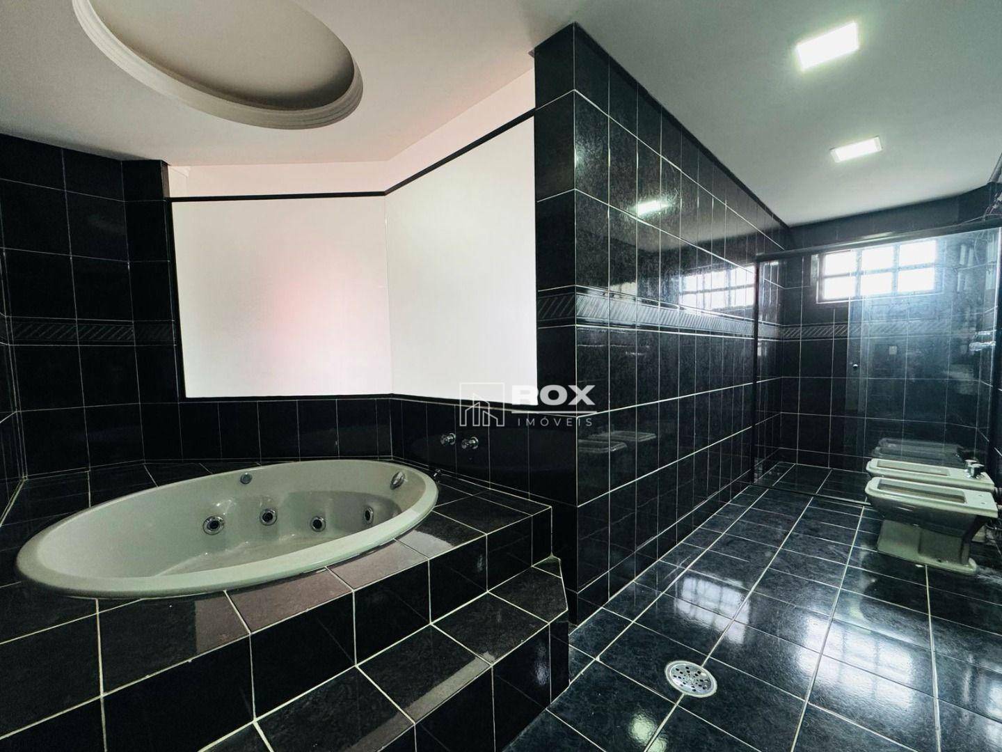 Casa à venda com 5 quartos, 350m² - Foto 41
