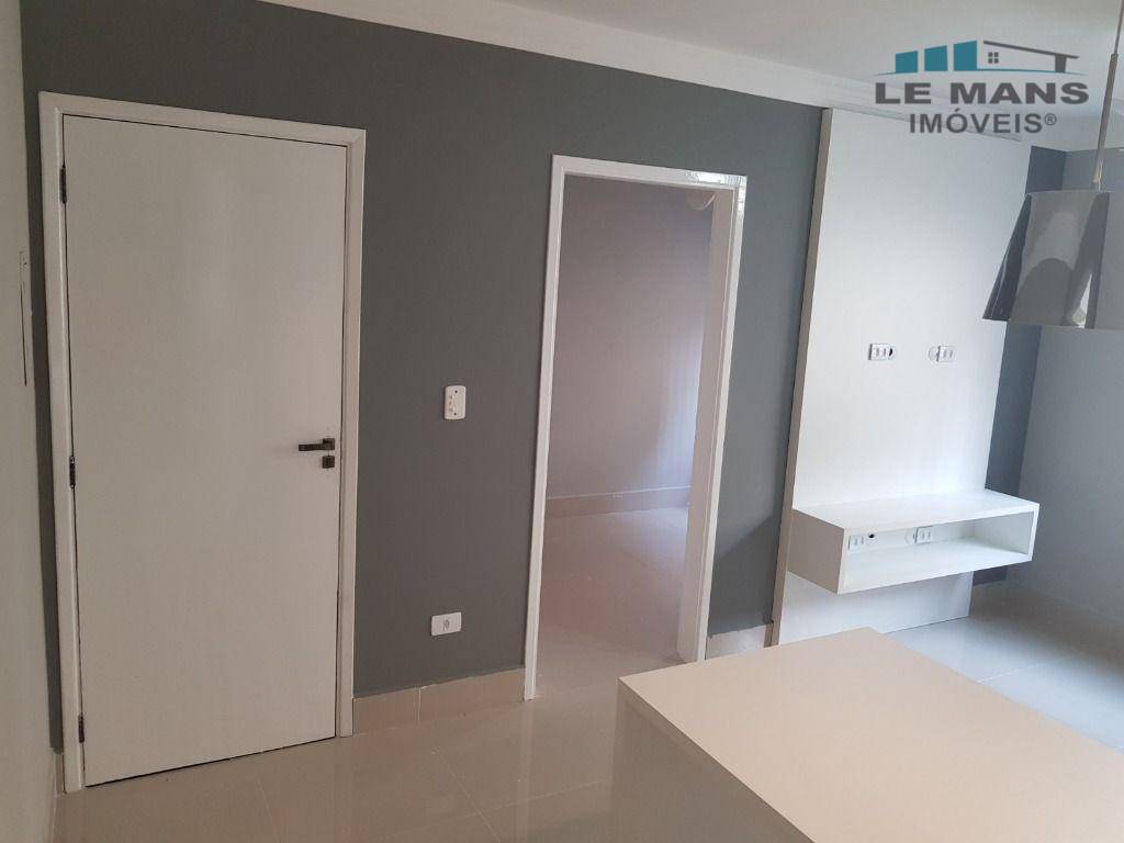 Apartamento à venda com 2 quartos, 64m² - Foto 9