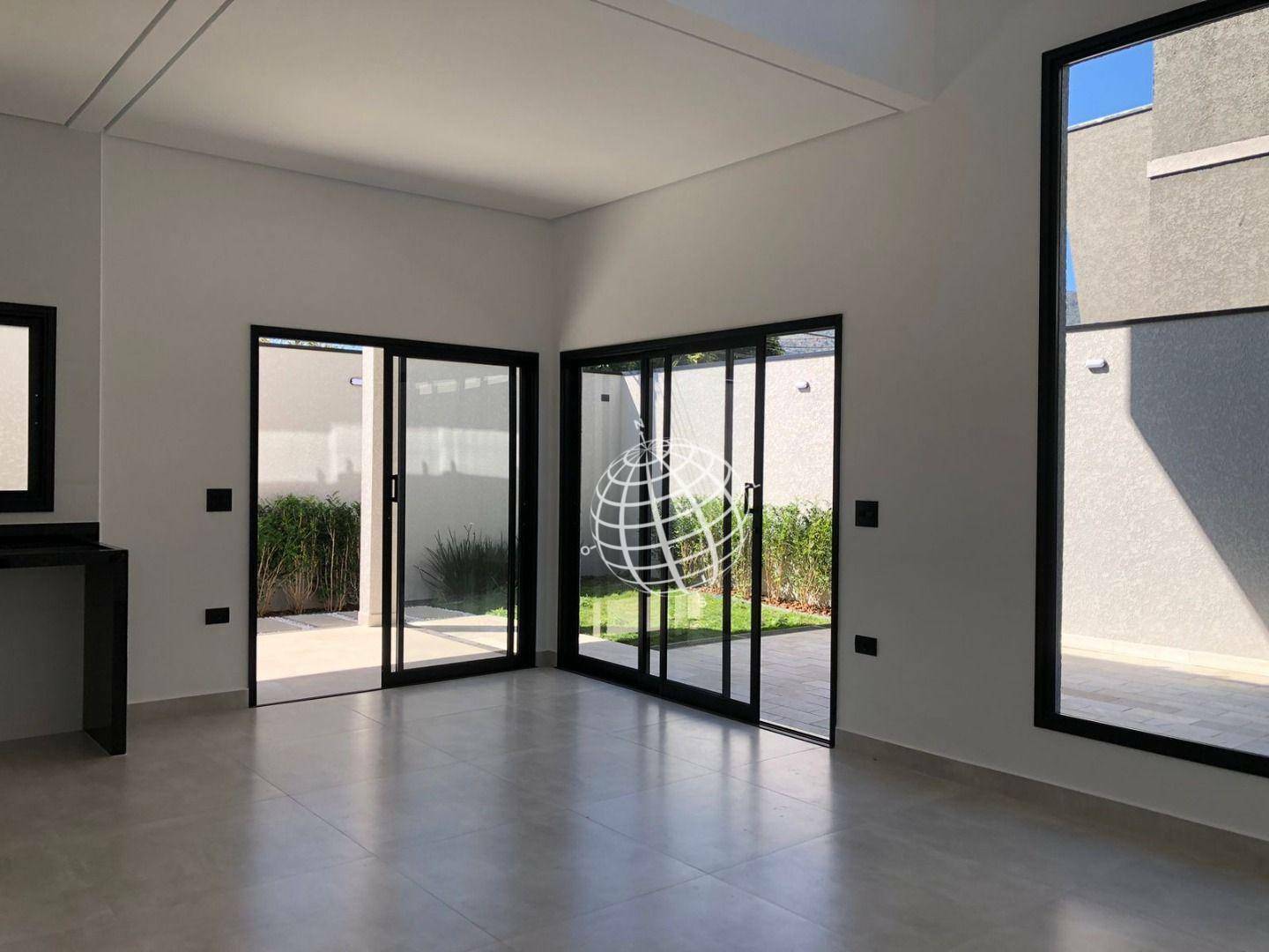 Casa à venda com 3 quartos, 138m² - Foto 3