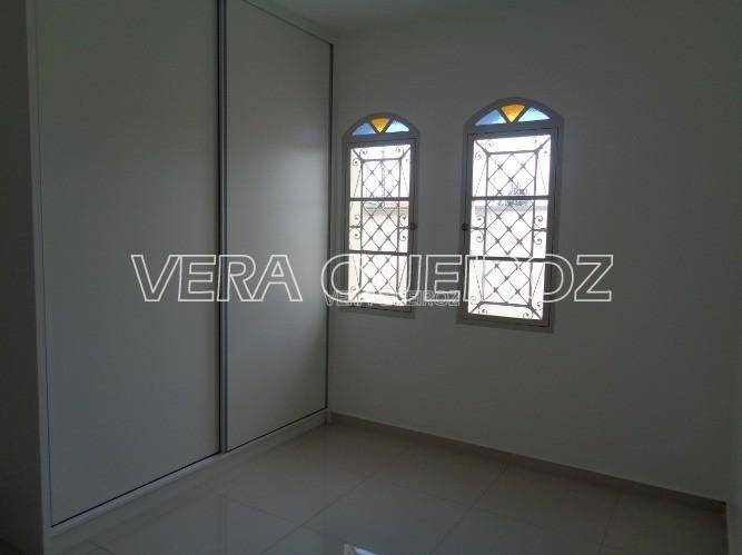 Casa para alugar com 3 quartos, 120m² - Foto 8