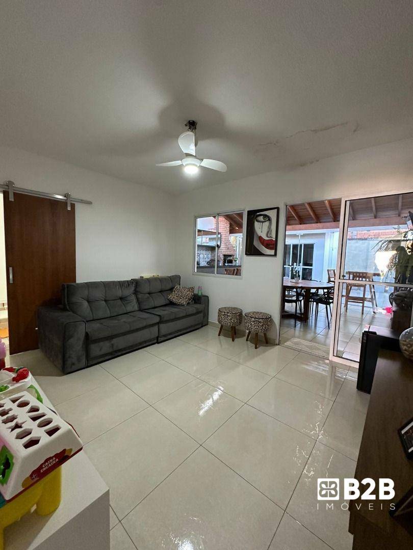 Casa à venda com 3 quartos, 125m² - Foto 11