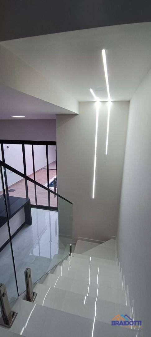 Casa à venda com 3 quartos, 200m² - Foto 12