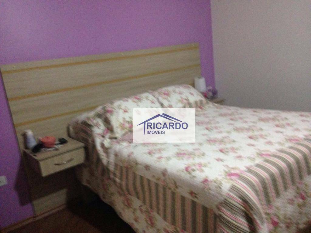 Sobrado à venda com 3 quartos, 120M2 - Foto 22