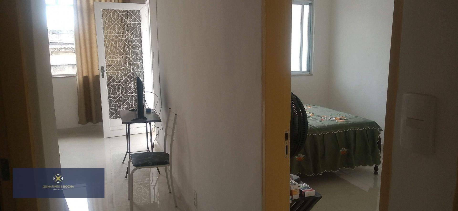 Casa à venda e aluguel com 2 quartos, 62m² - Foto 1