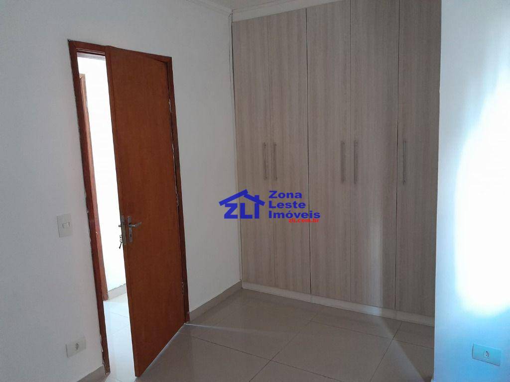 Casa à venda com 2 quartos, 72m² - Foto 2